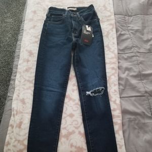 Levi's 721 sculpting jeans